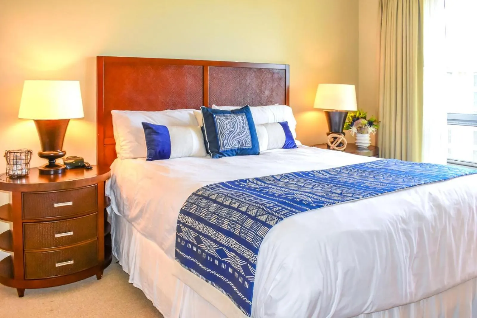 Kbm Resorts Spacious 6-Bedroom Honua Kai Collection Multi Unit Listing Same Floor Ocean Views 2 Free Rental Cars Hkh-50304 Kaanapali Apartment